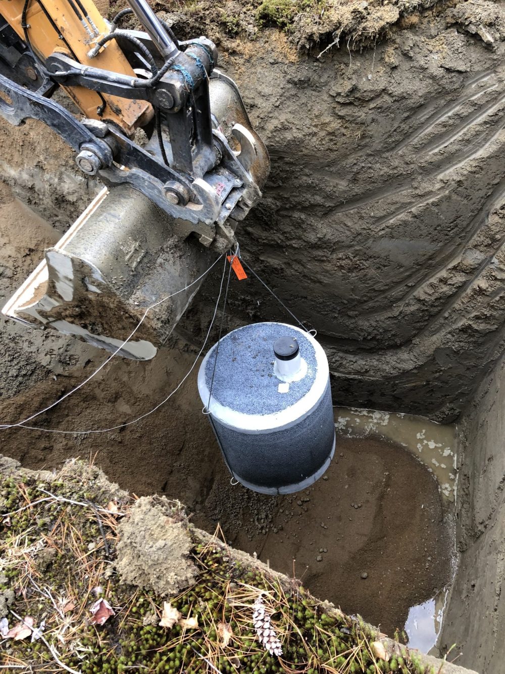Installation of a Gelinite well